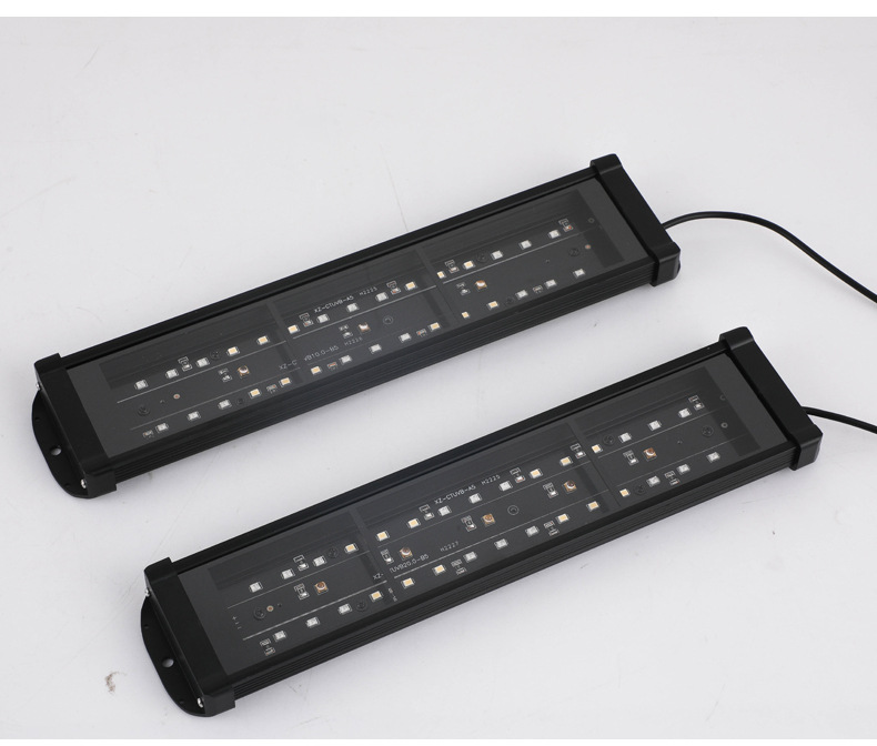 Lámpara LED UV de espectro completo UVA+UVB 10.0/20.0 para reptiles.